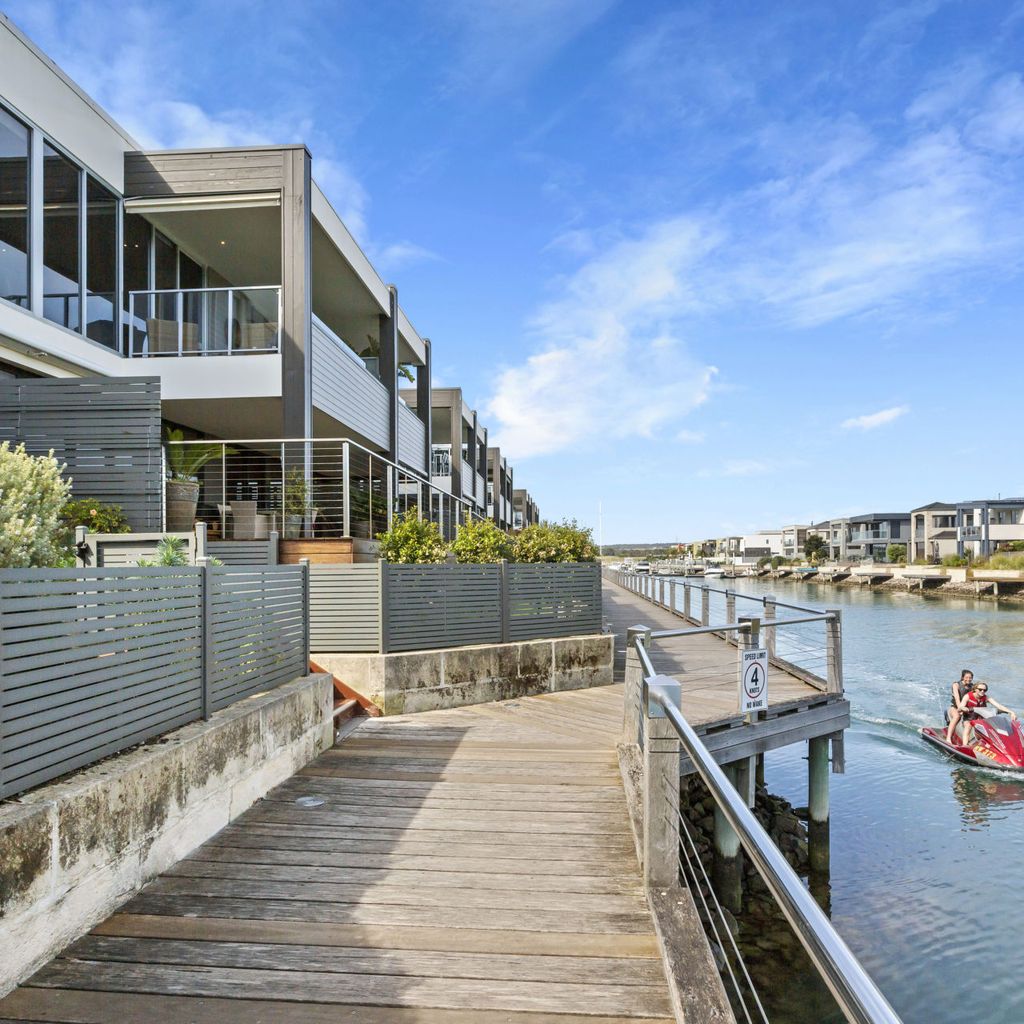 MARINA VIEW