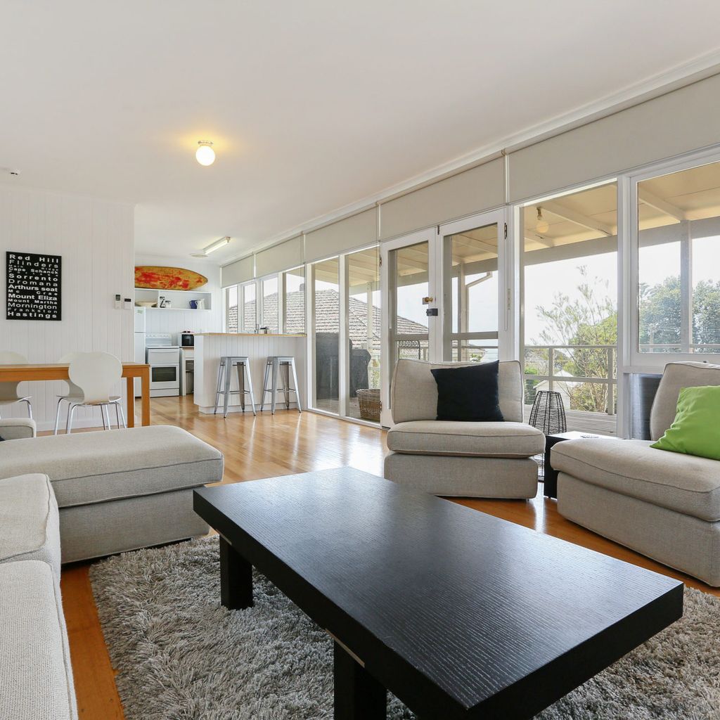 DROMANA BEACH SHACK...