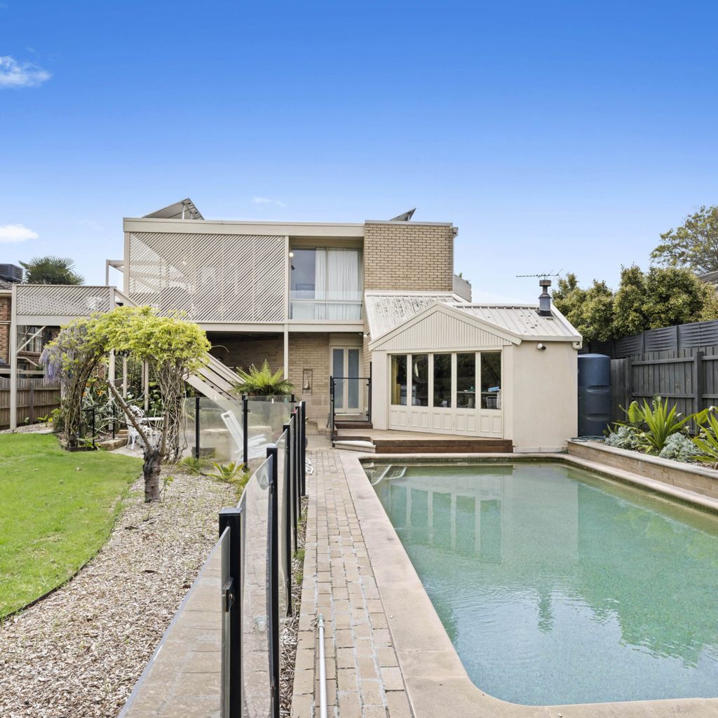 BLUE HORIZON - MT ELIZA