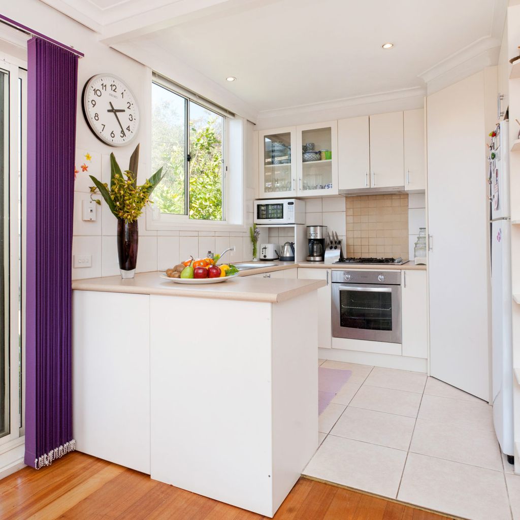 METRES TO THE BEACH - MORNINGTON