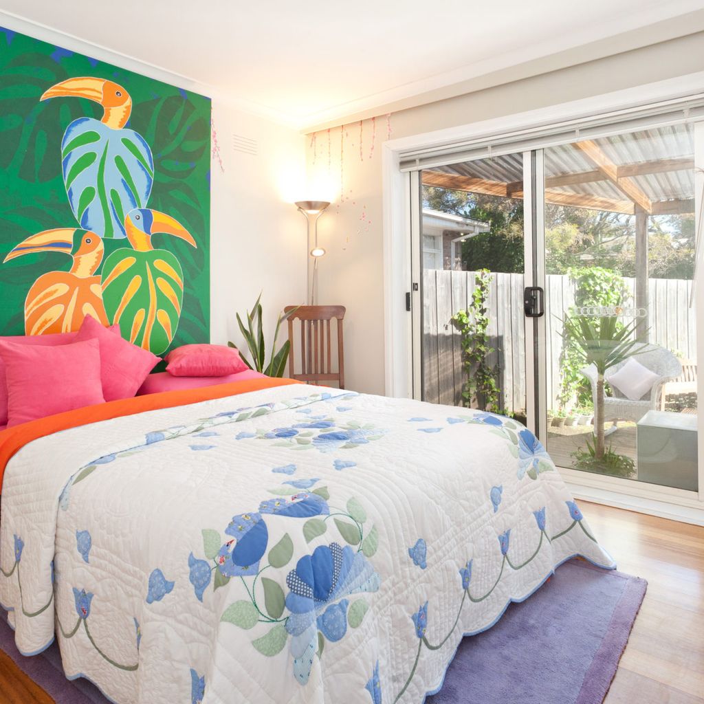 METRES TO THE BEACH - MORNINGTON