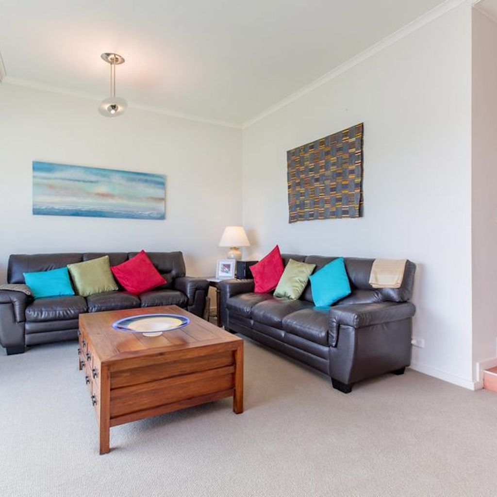 SEAVIEWS MORNINGTON....