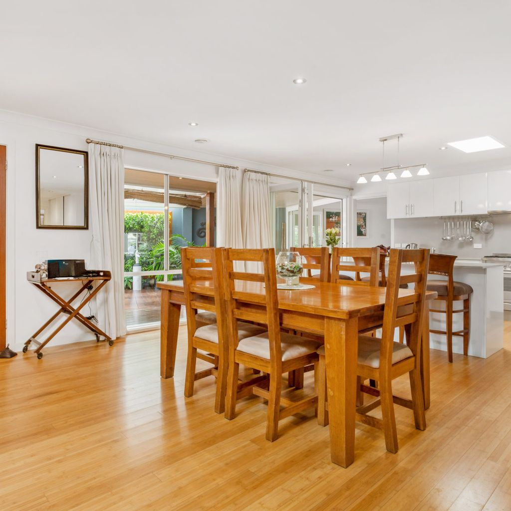 KARINYA - MORNINGTON