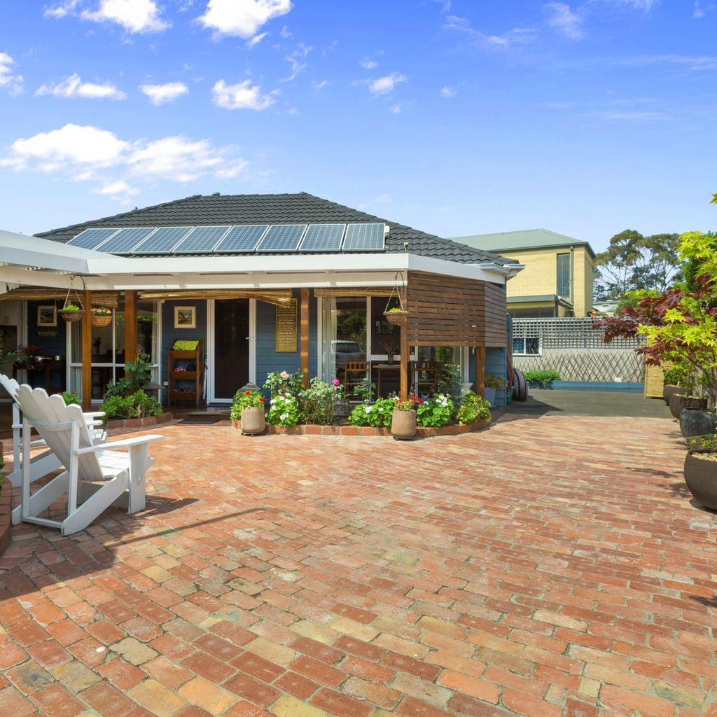 KARINYA - MORNINGTON