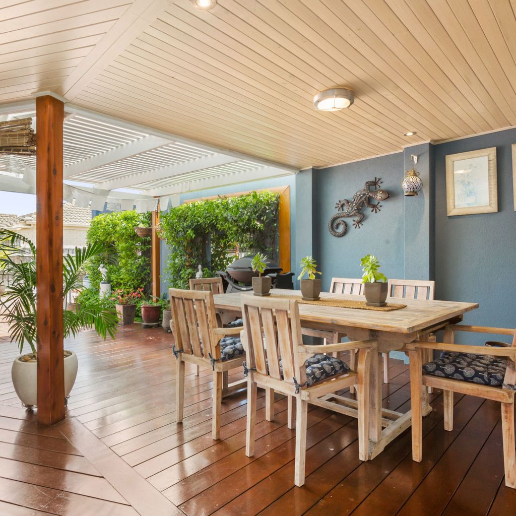 KARINYA - MORNINGTON