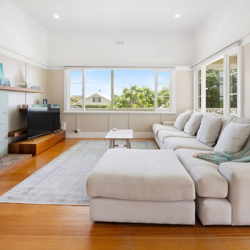 BEACHSIDE GETAWAY - DROMANA