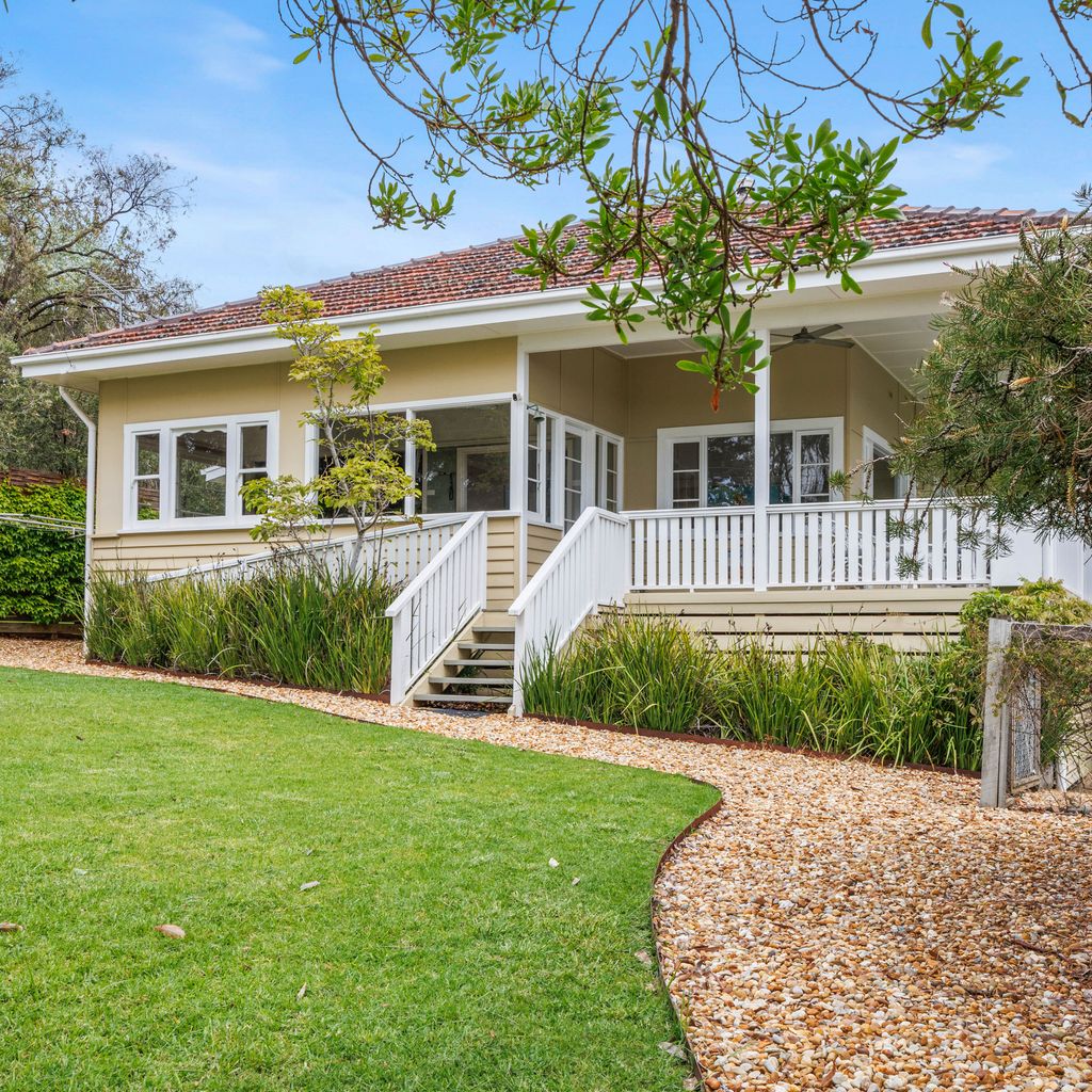 BEACHSIDE GETAWAY - DROMANA