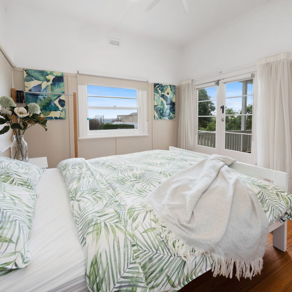 BEACHSIDE GETAWAY - DROMANA