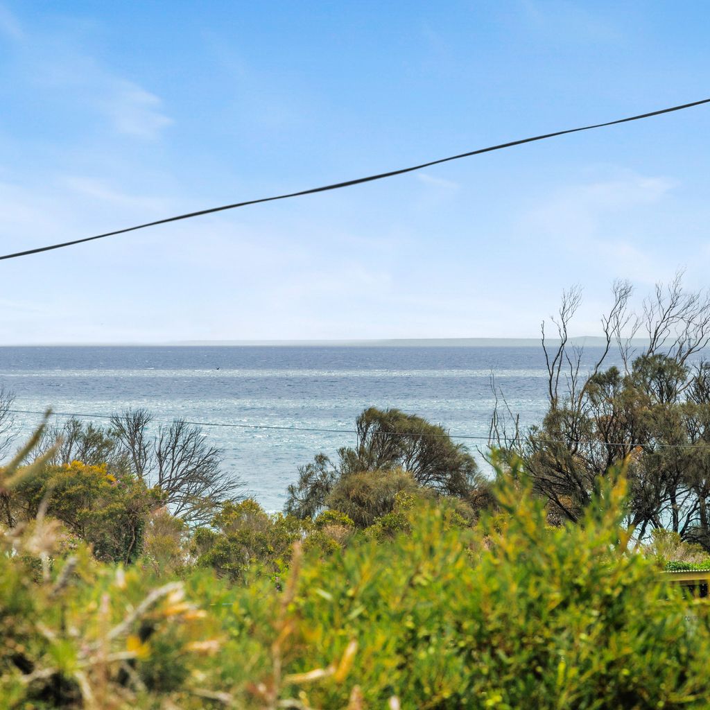 BEACHSIDE GETAWAY - DROMANA