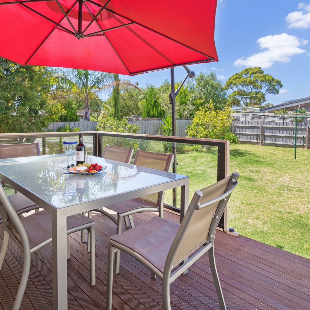 RENOVATED BEACH BEAUTY - ROSEBUD