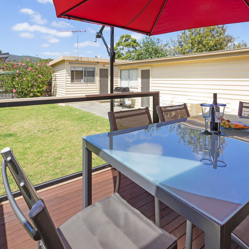 RENOVATED BEACH BEAUTY - ROSEBUD
