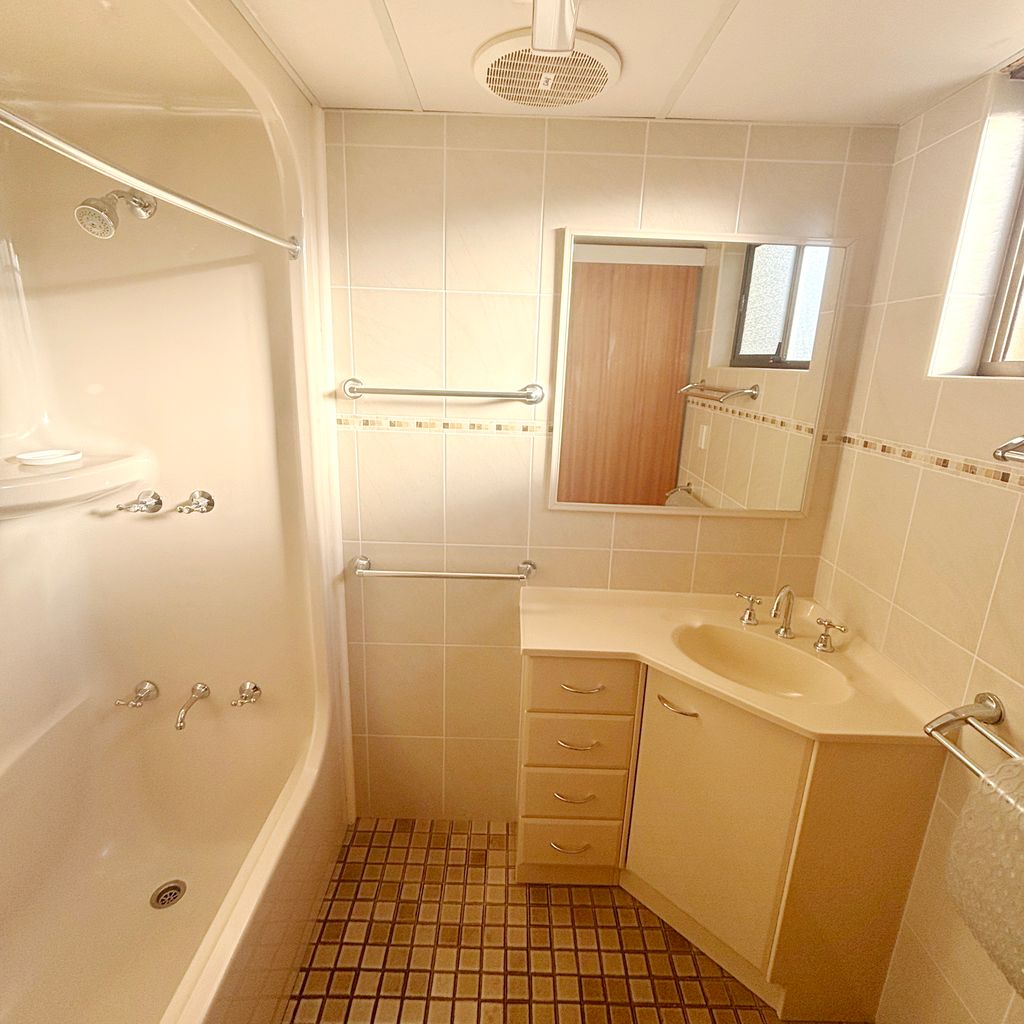 Seacrest Unit 1