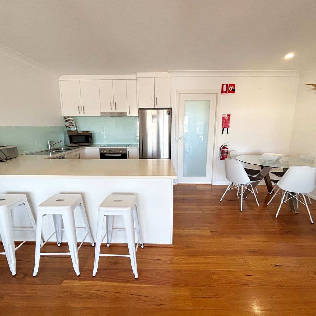 Kitchen and dining area. 