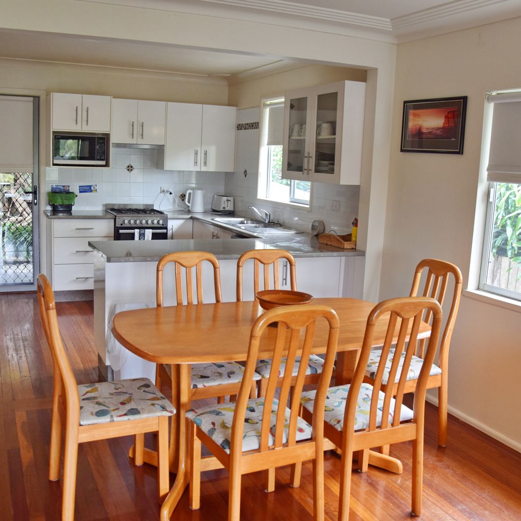 Kitchen and dining area.