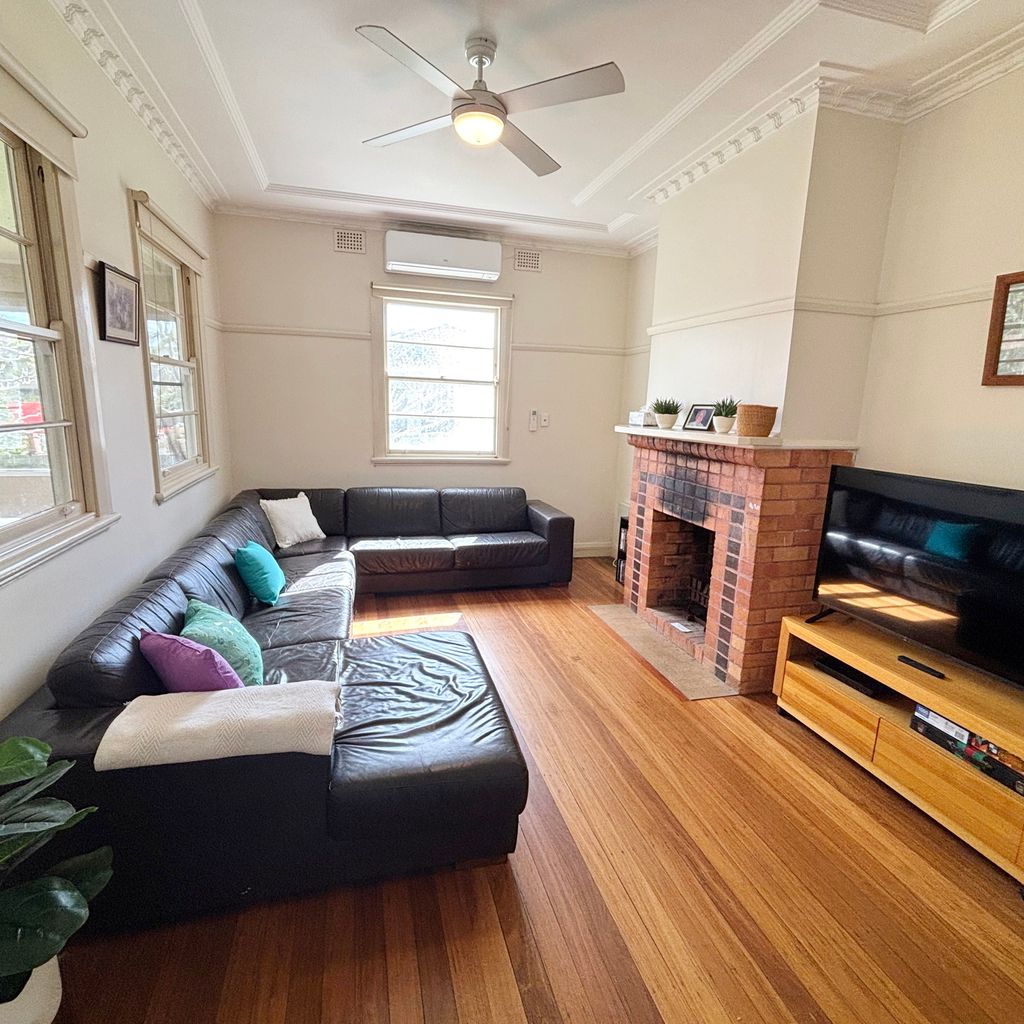 Living area. 