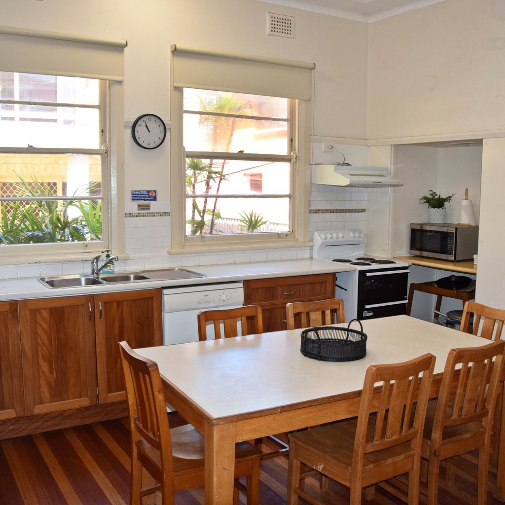 Kitchen and dining area.