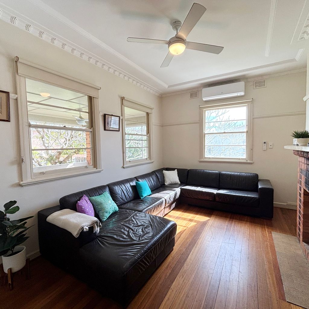 Living area. 