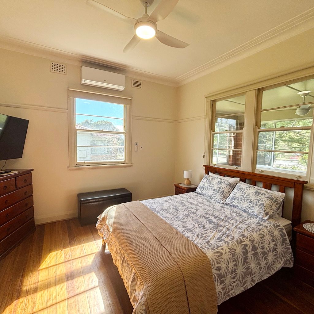 Main bedroom. 