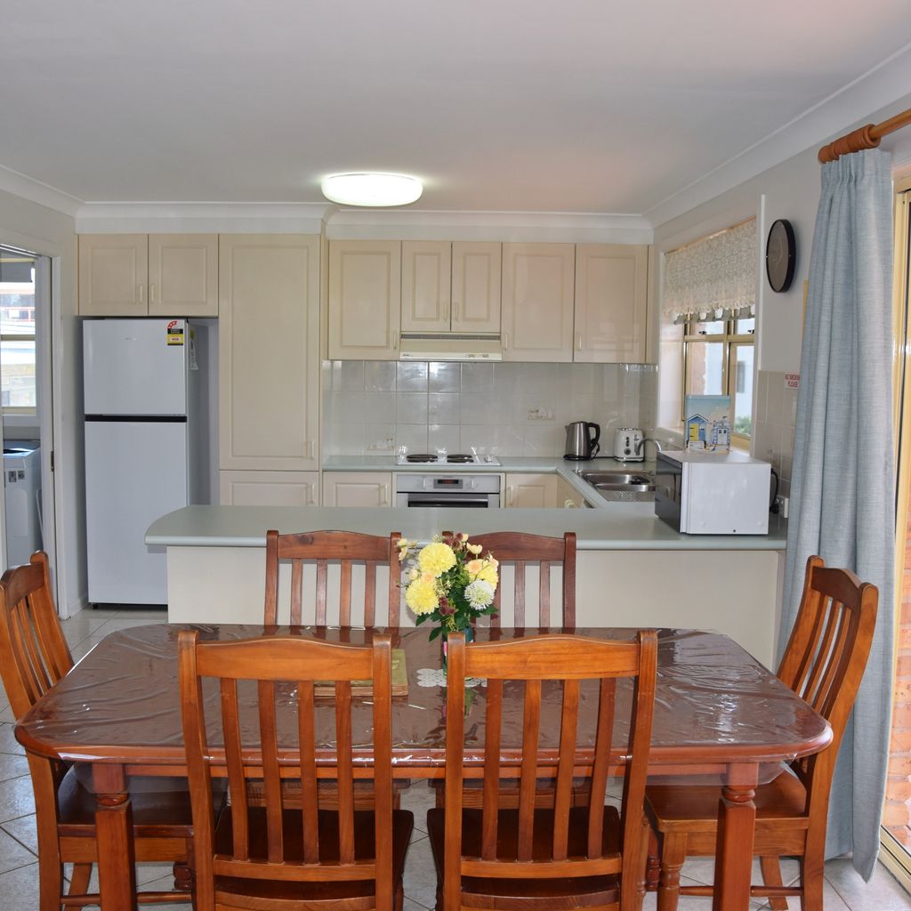 Kitchen and dining area.