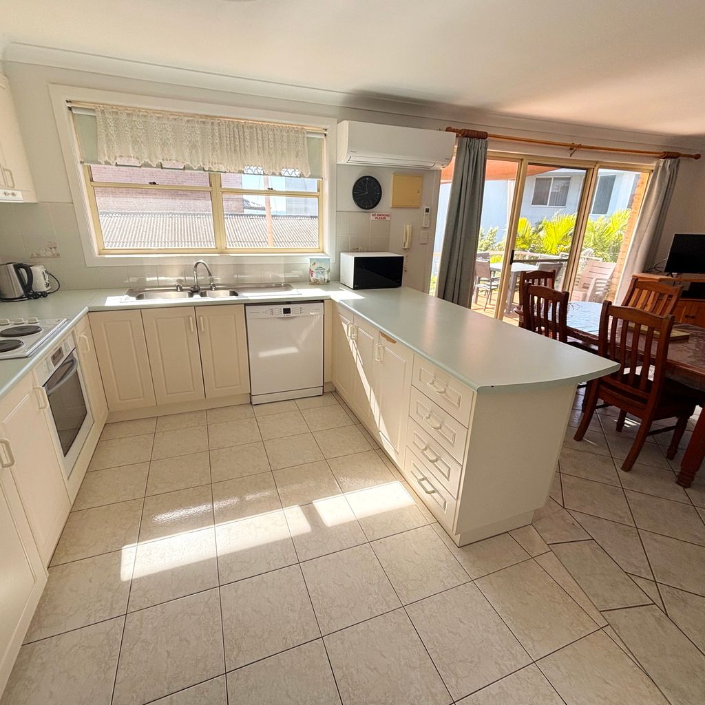Kitchen and dining area. 