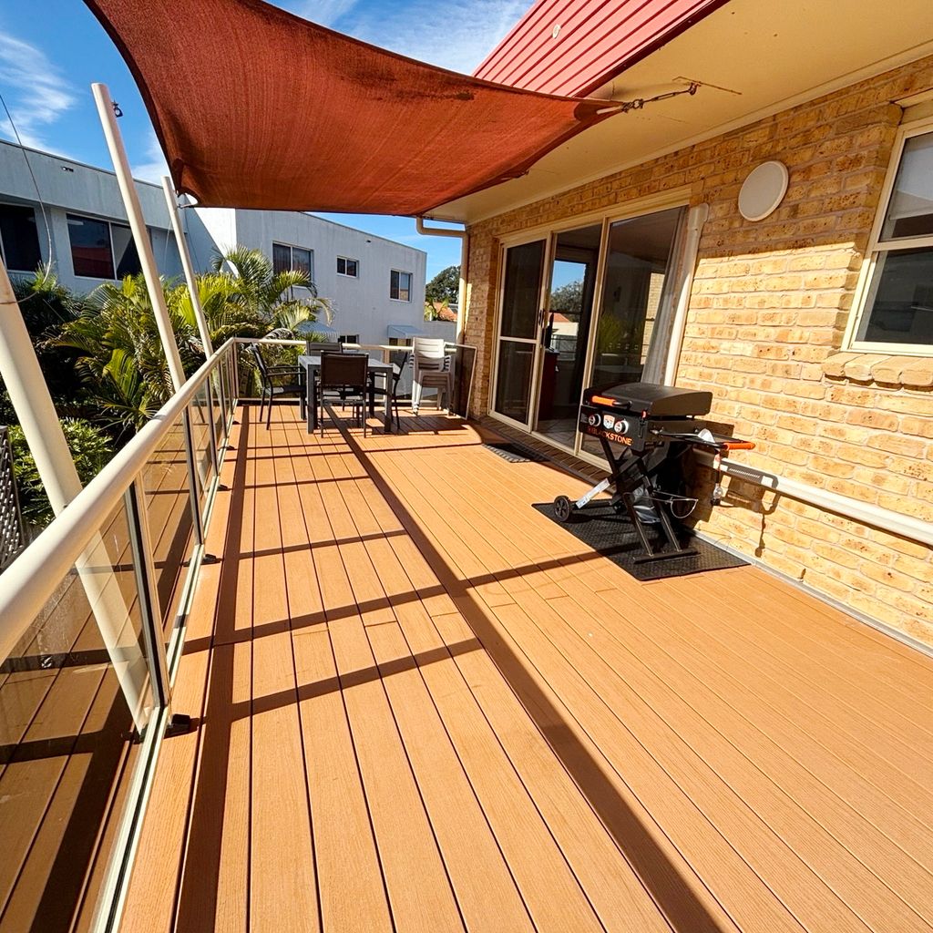 Balcony. 