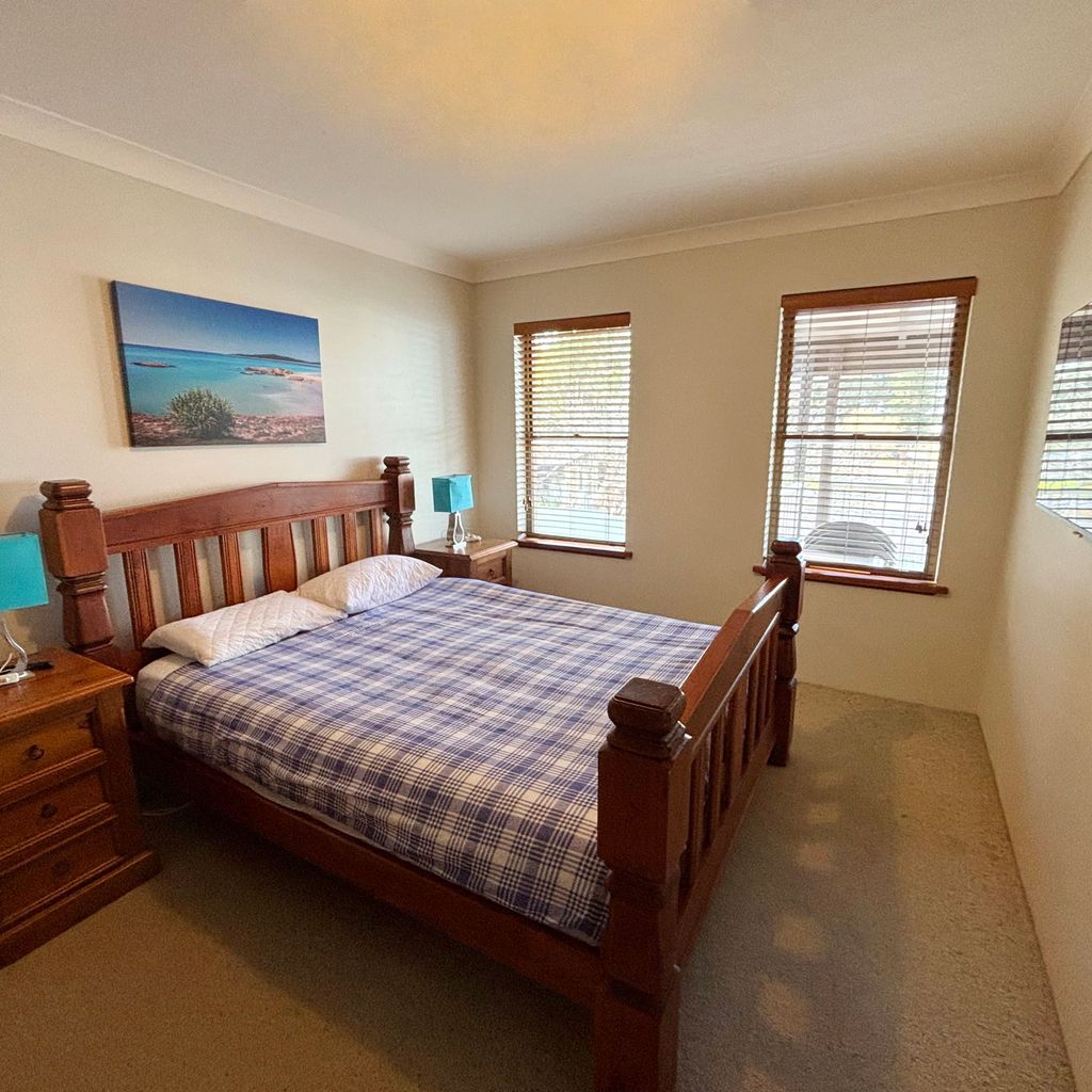 Main bedroom. 