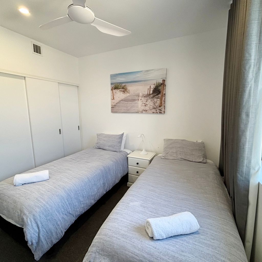 Third bedroom.