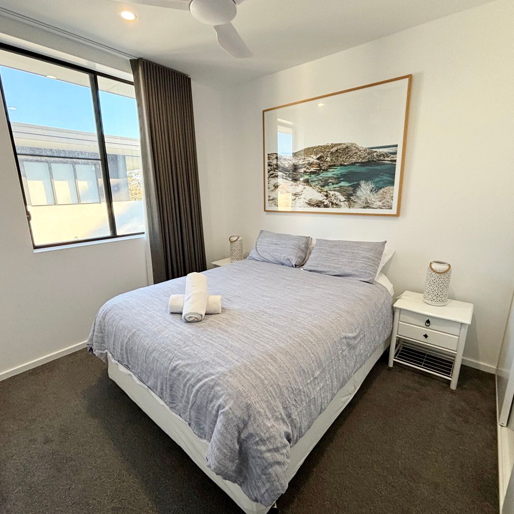 Second bedroom.