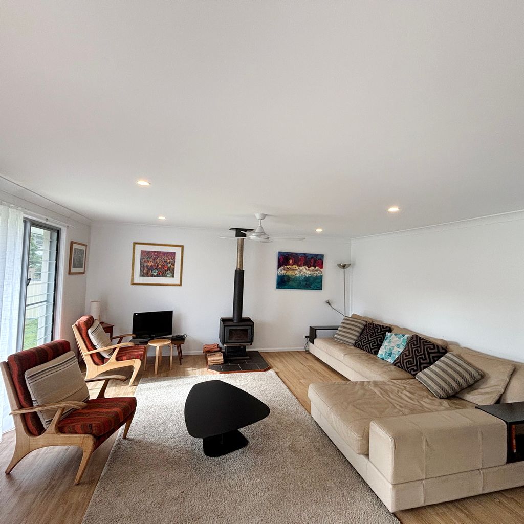Second living area. 
