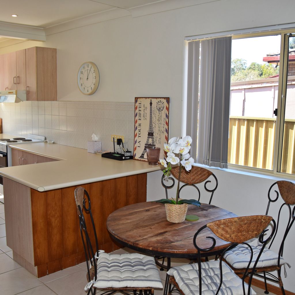 Kitchen and dining area.