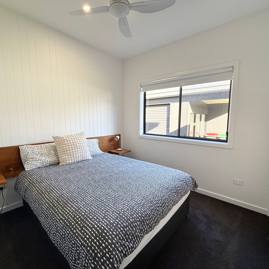 Second bedroom. 