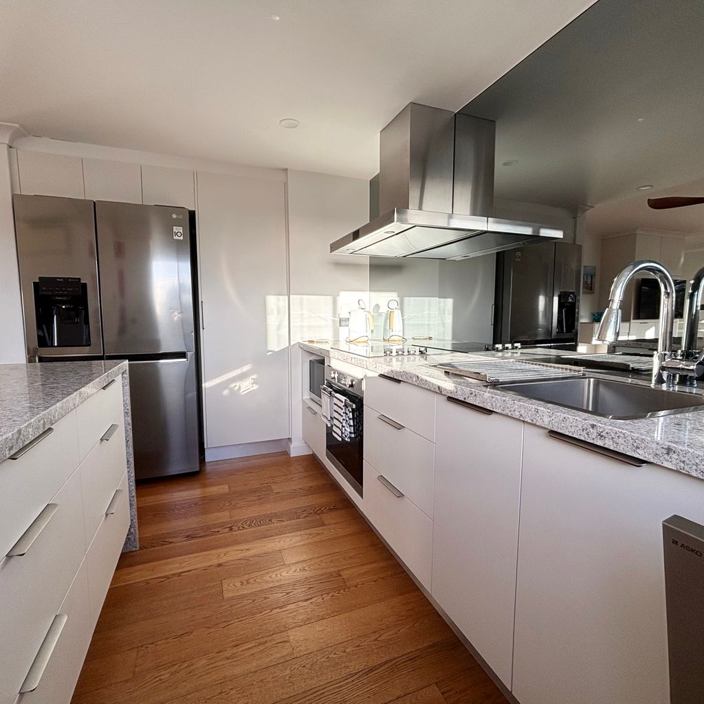 Kitchen. 