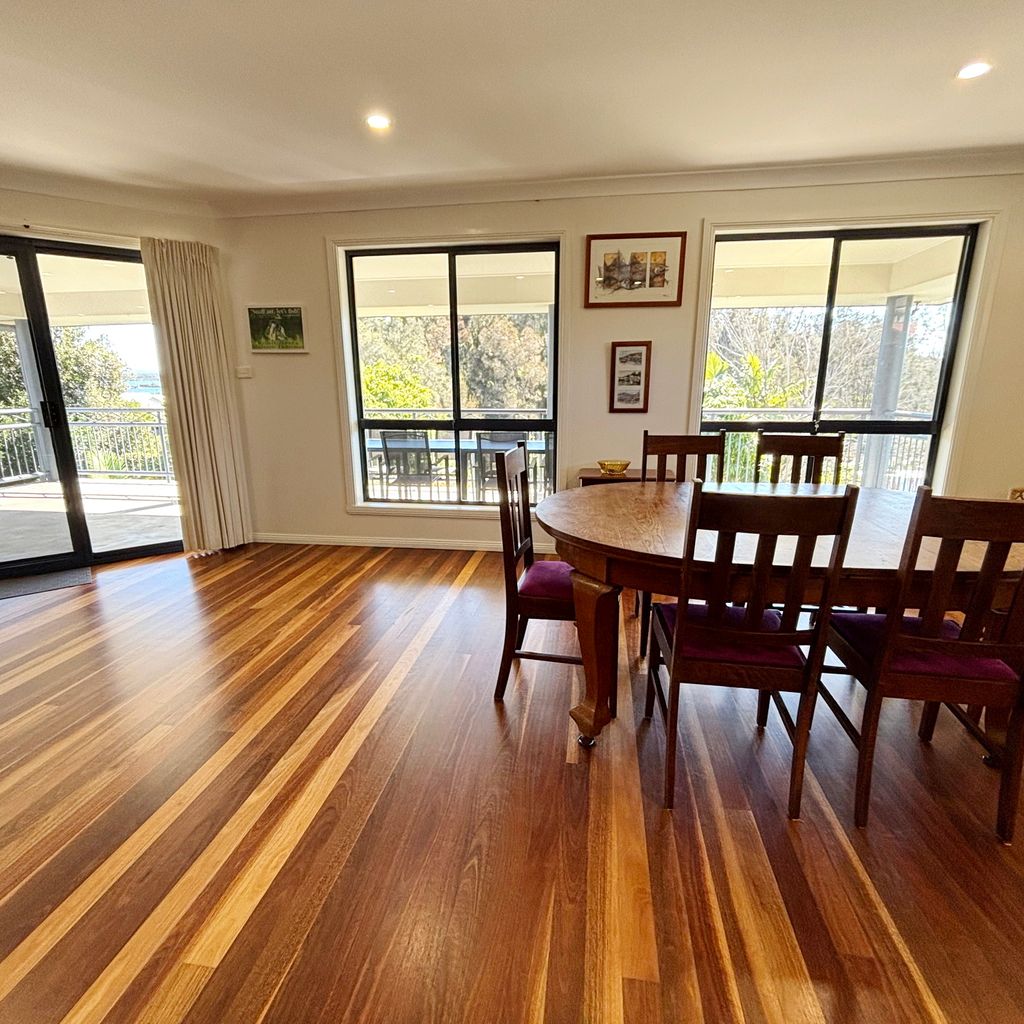 Dining area. 