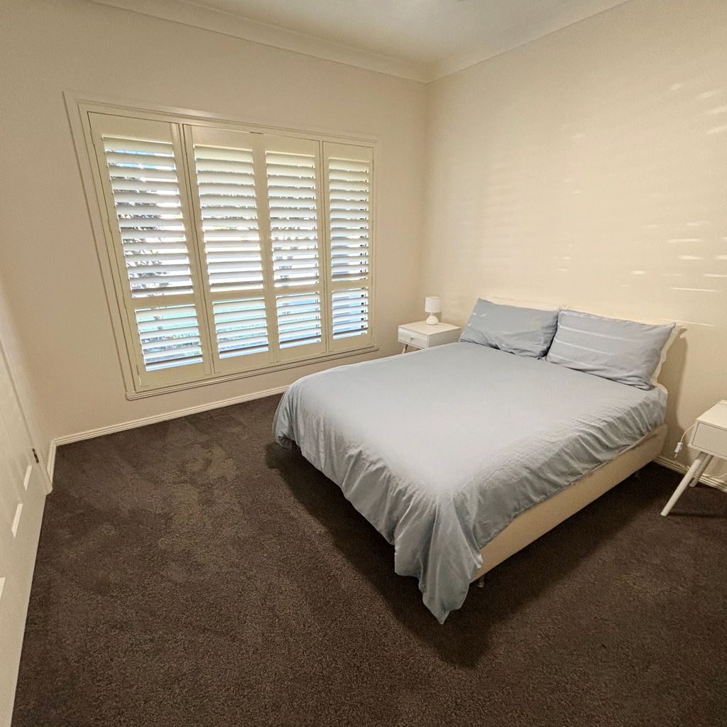 Fifth bedroom. 