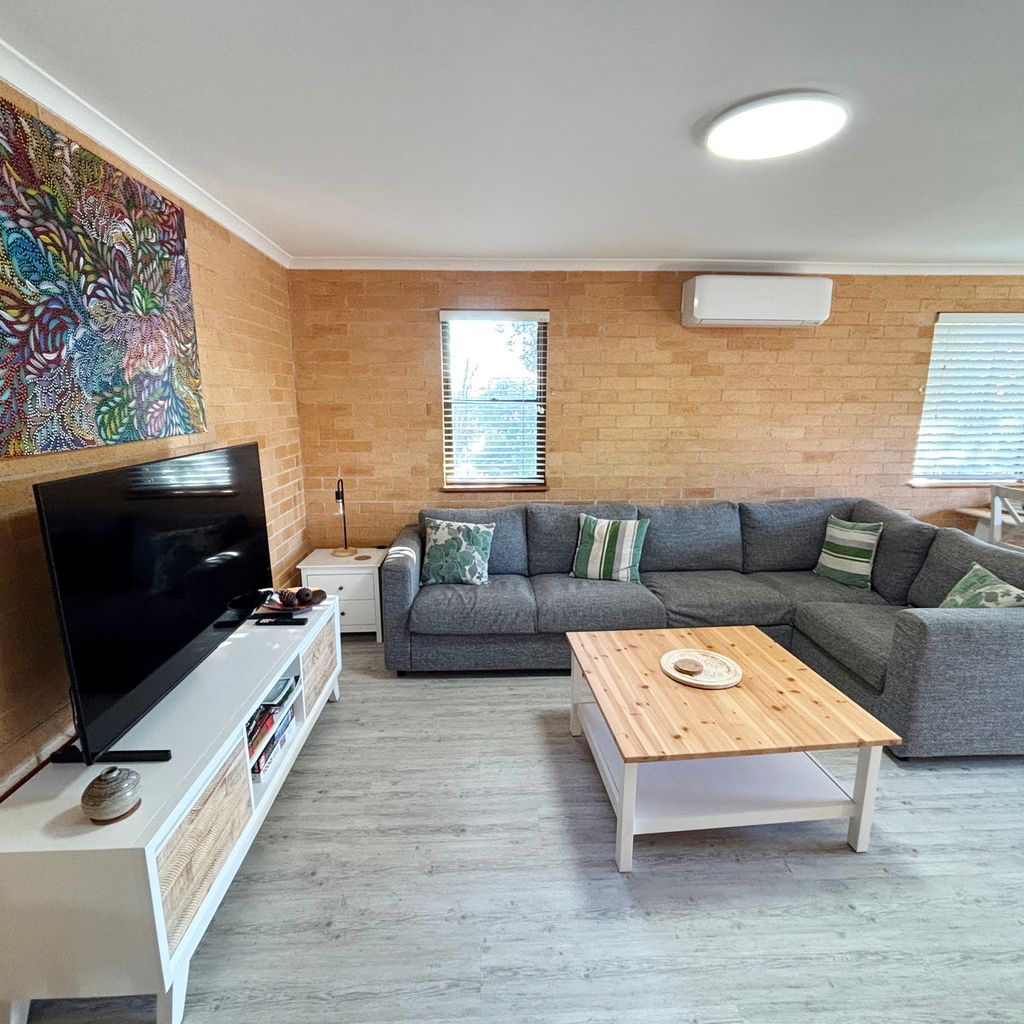 Living area. 