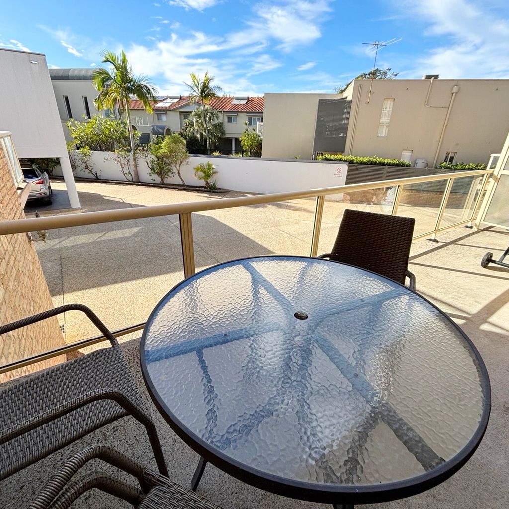 Private balcony/ outdoor dining. 
