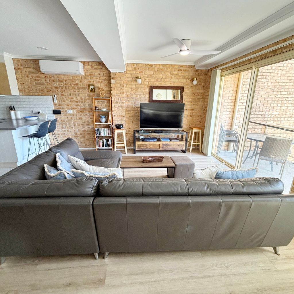 Living area. 