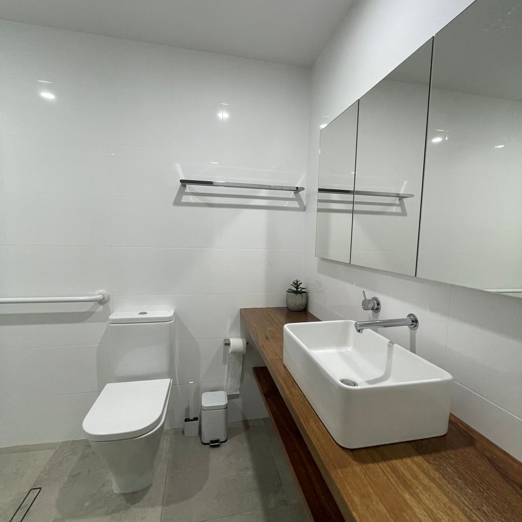 Waterford Apartment 8