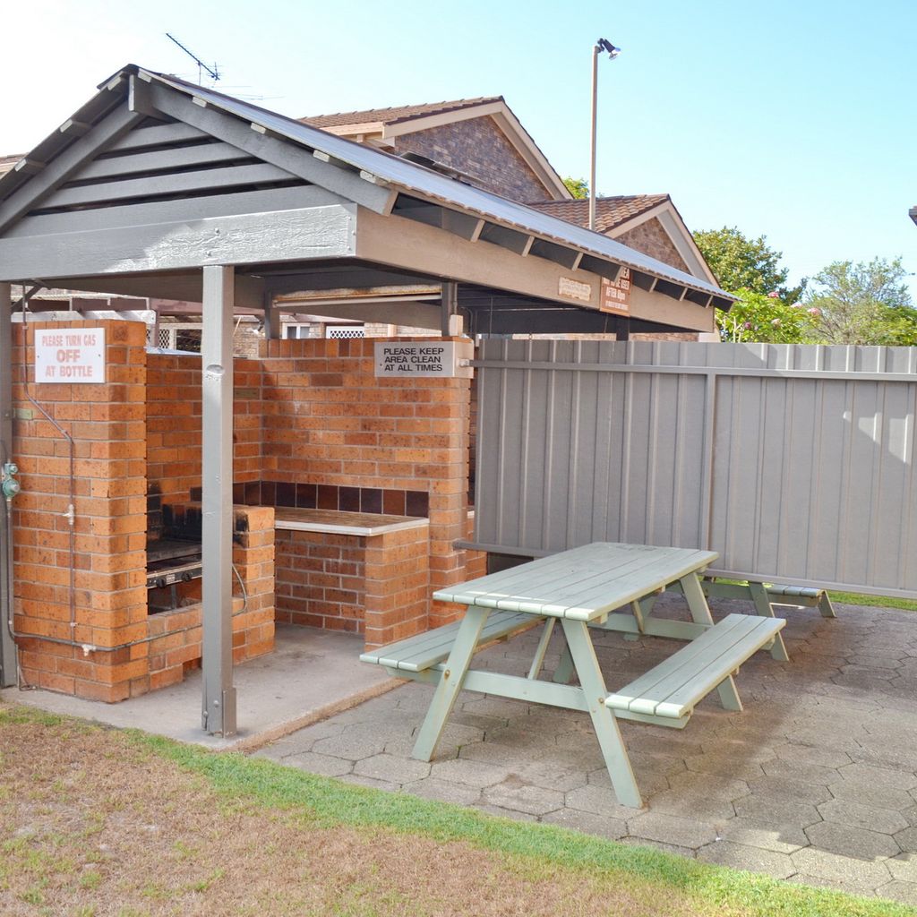 Cameo Court 3