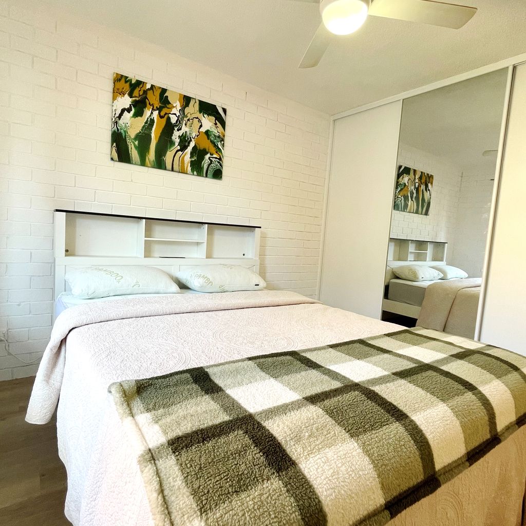 Cameo Court 3