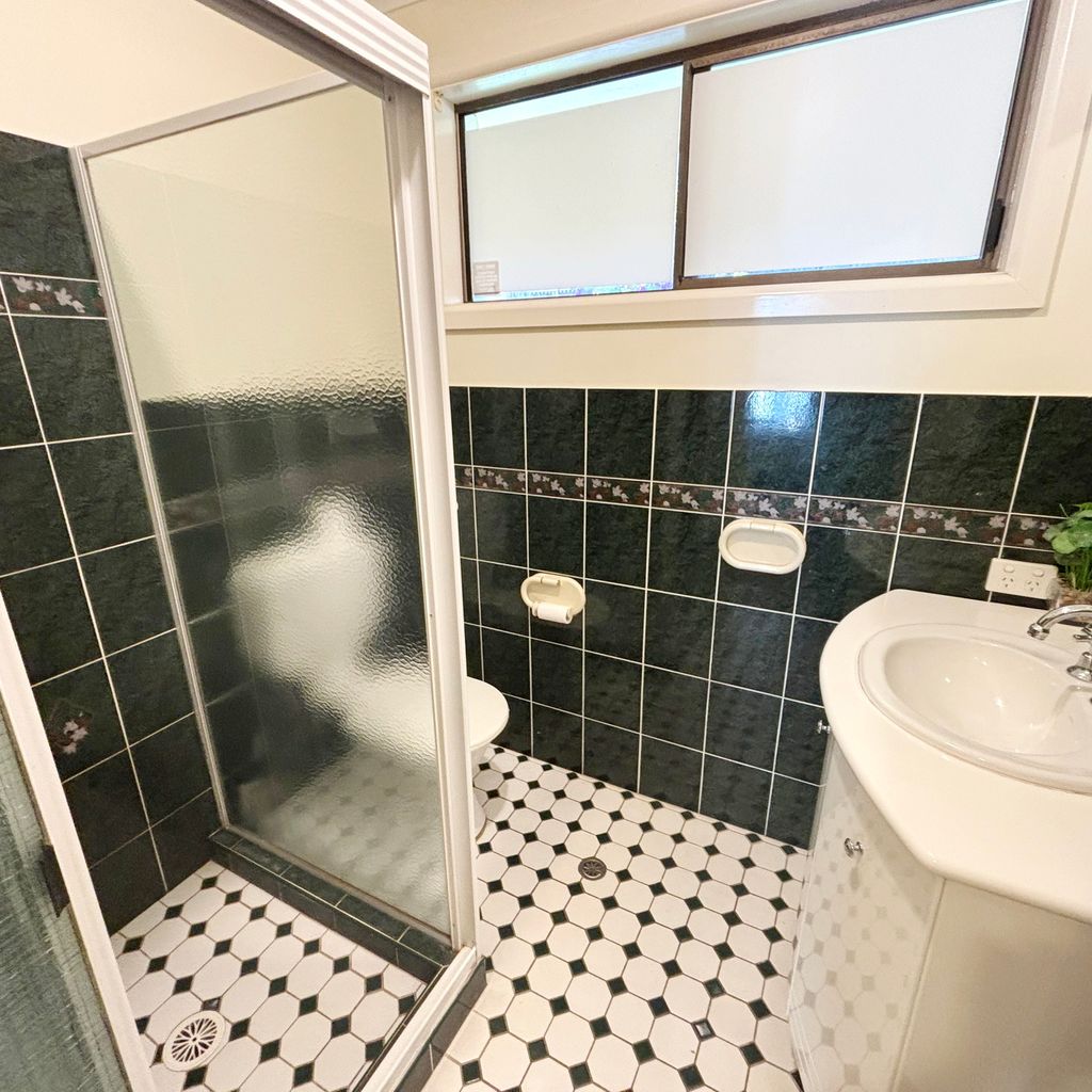Master ensuite. 