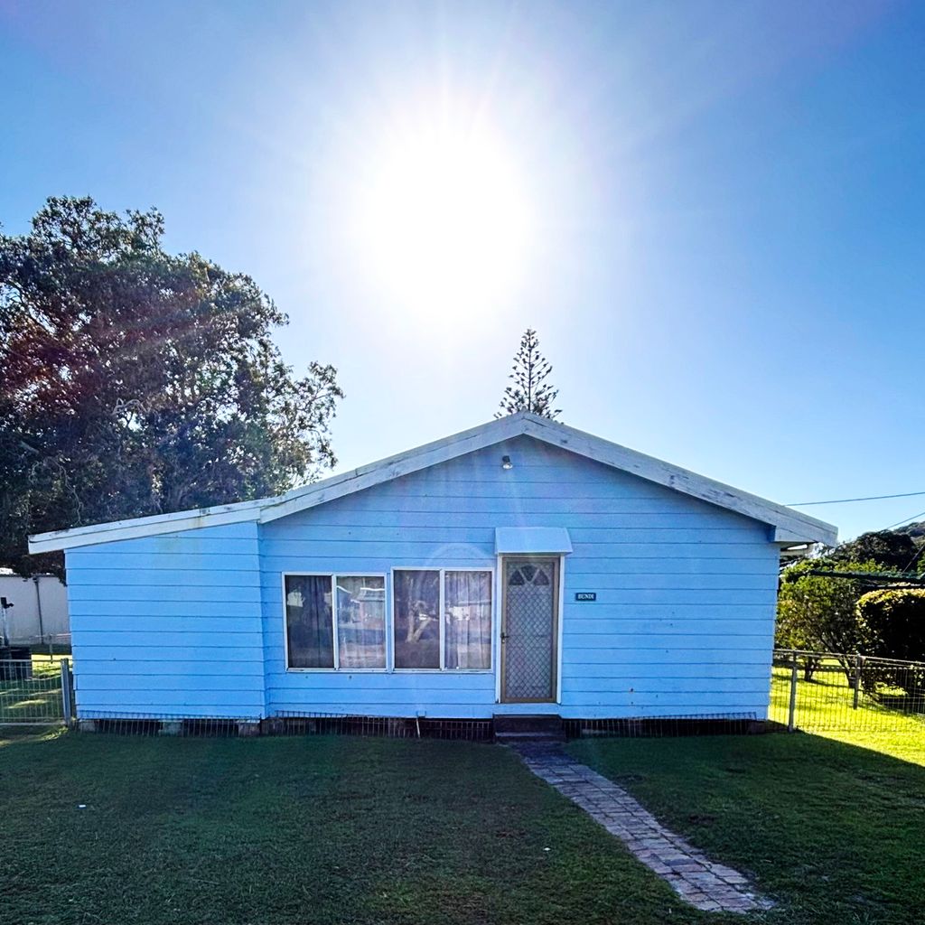 External view of the property. 