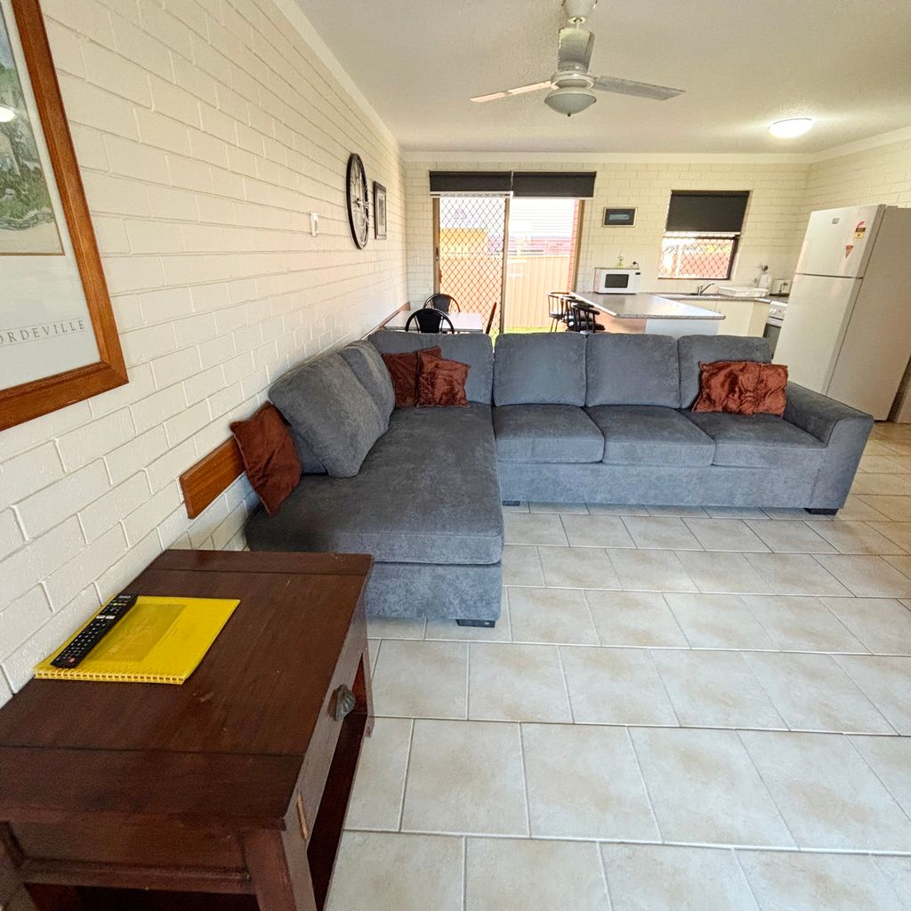 Cameo Court 1