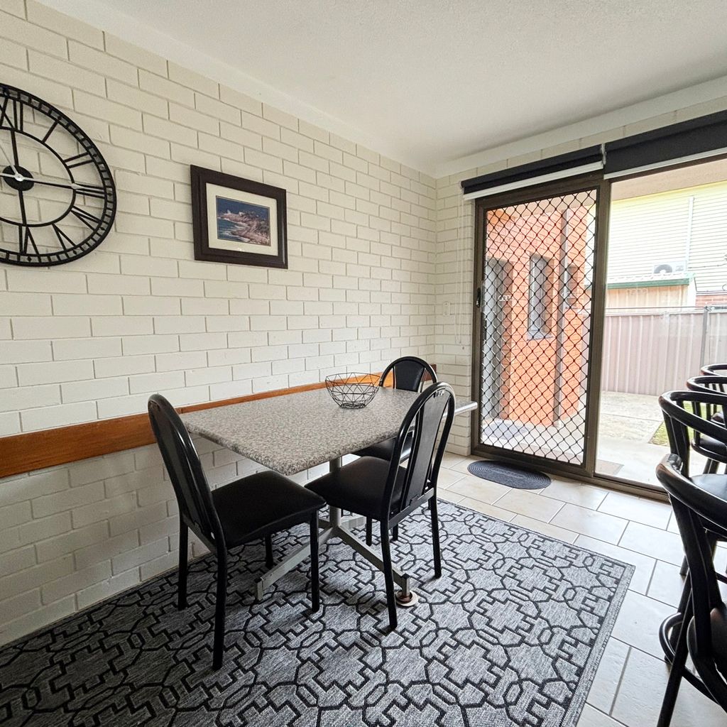 Dining area. 