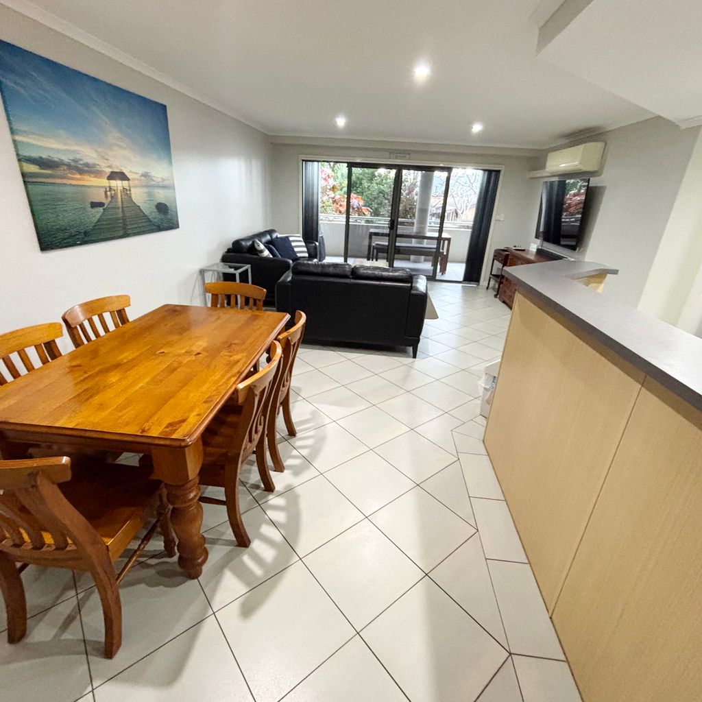Jubilee Apartment 08