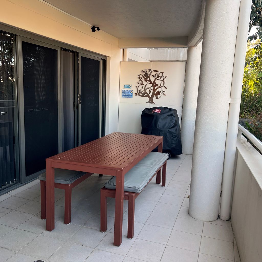 Outdoor dining and BBQ.