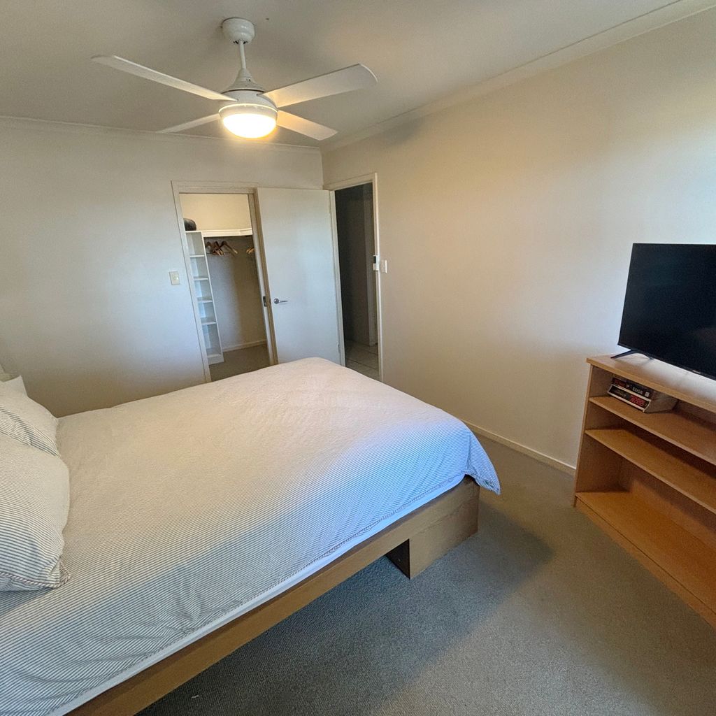 Jubilee Apartment 11