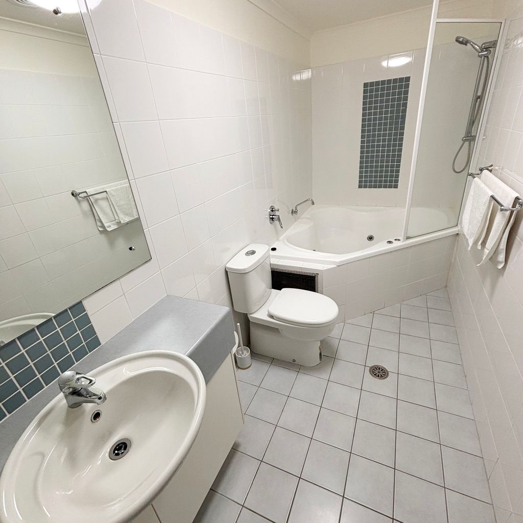 Jubilee Apartment 14