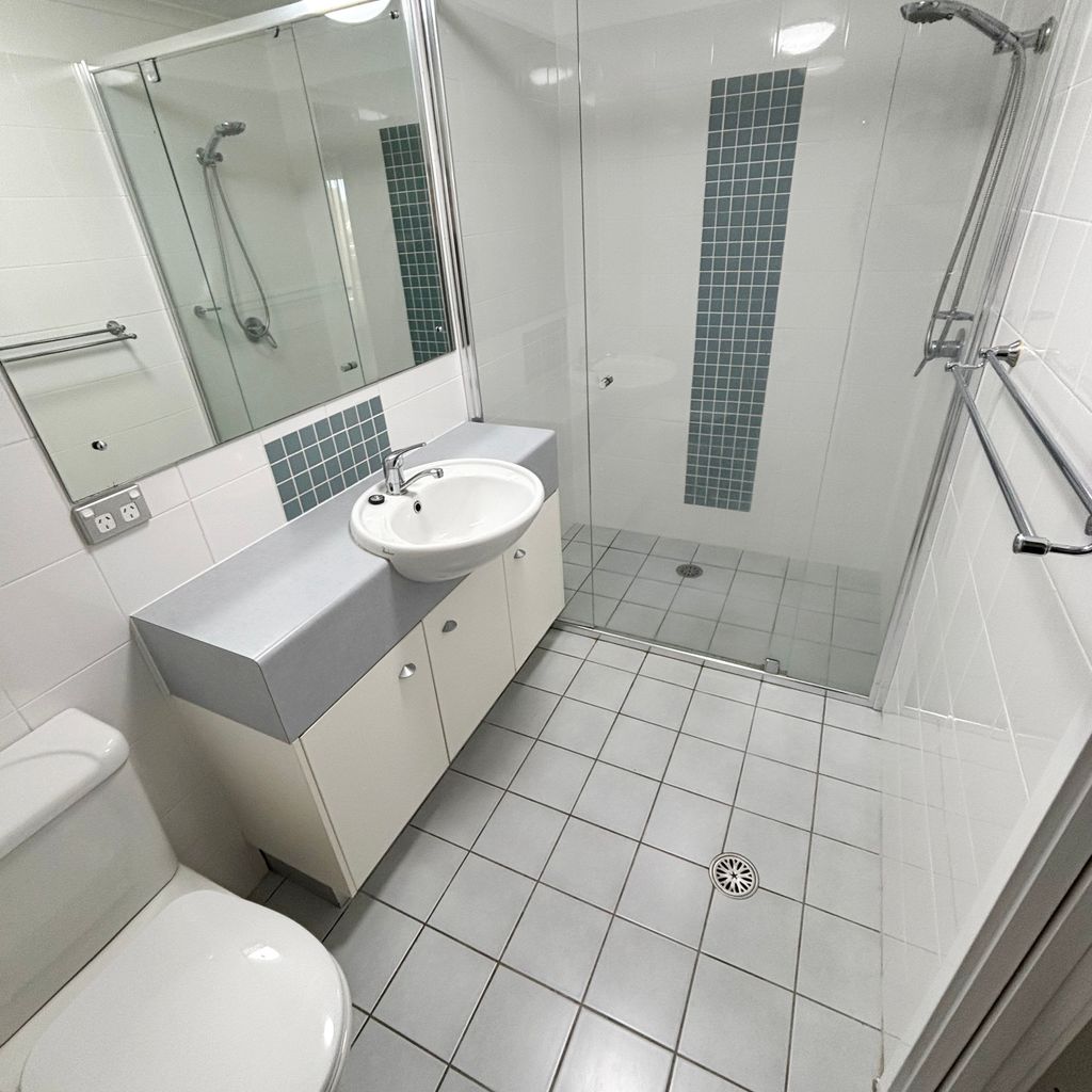 Jubilee Apartment 03