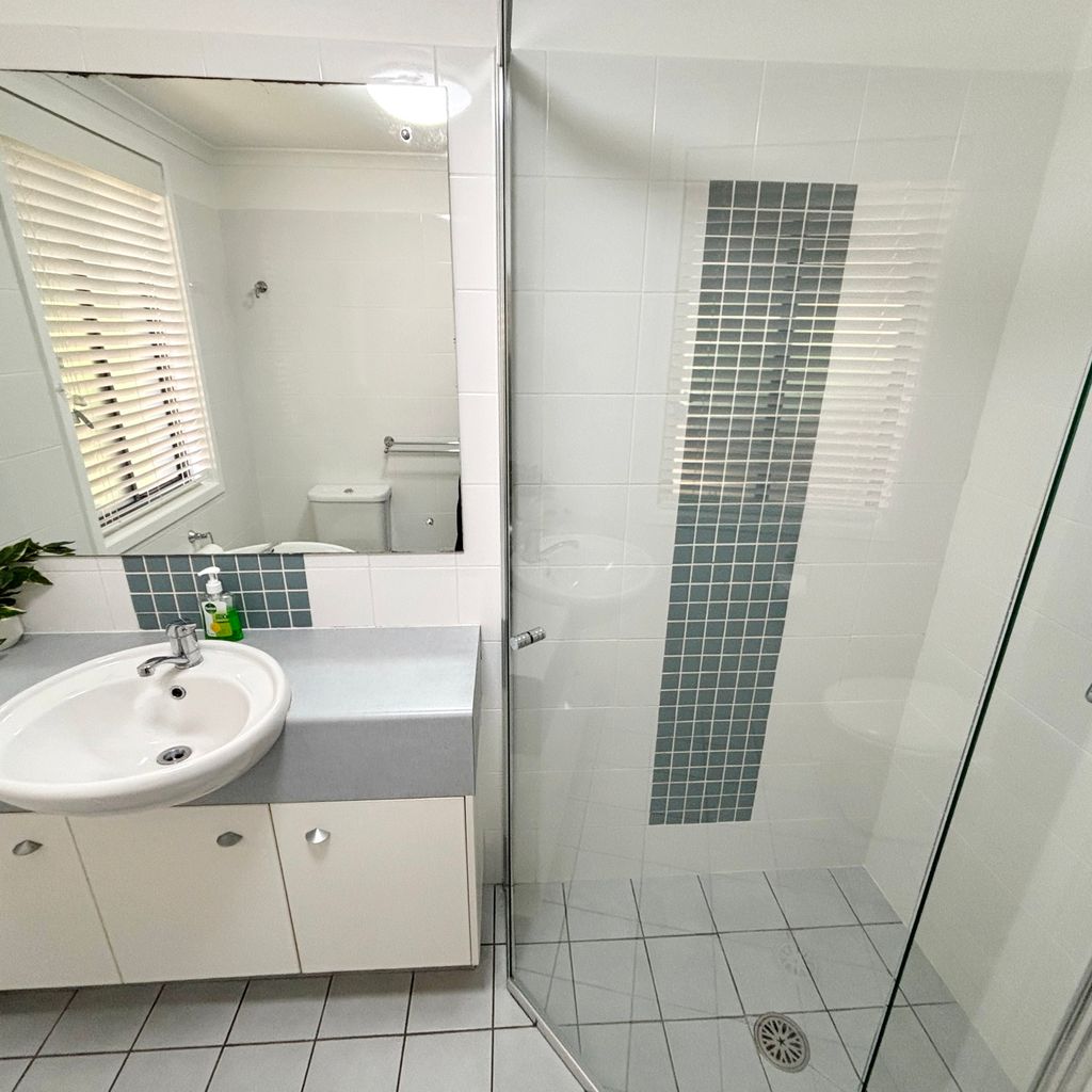 Jubilee Apartment 03